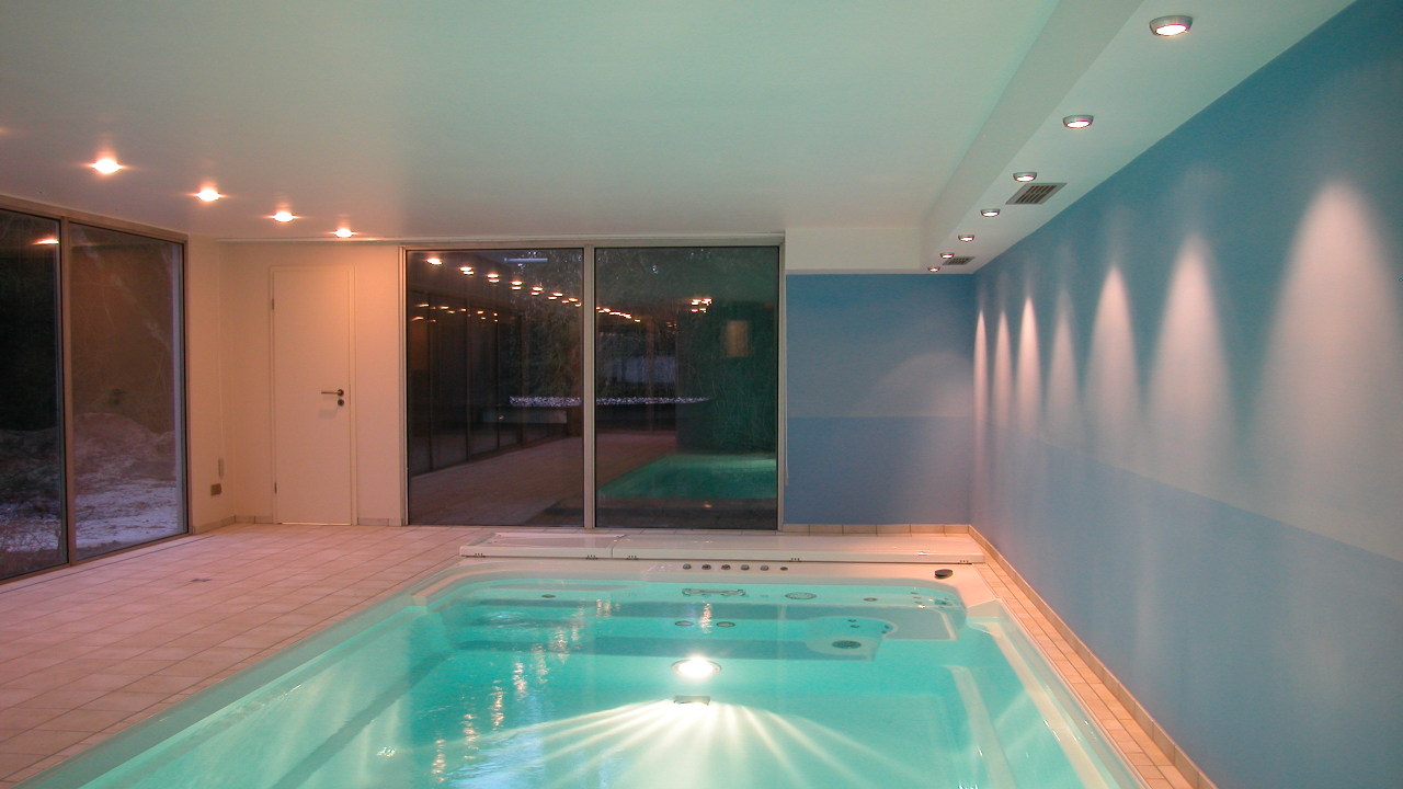 livingpool_neubau_privat_blaue_wand_1