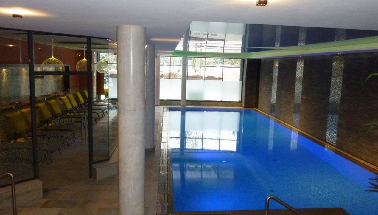 livingpool_neubau_felsenland_1