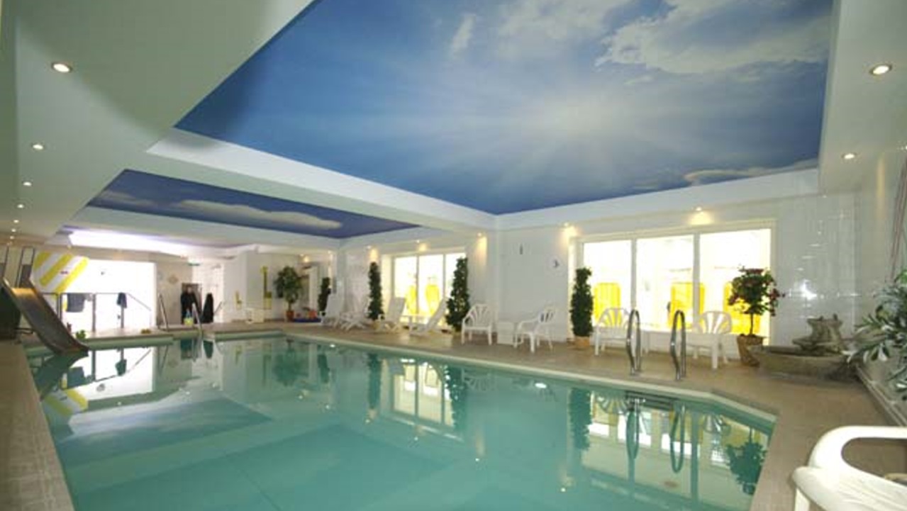 livingpool_neubau_kraehenberg_1