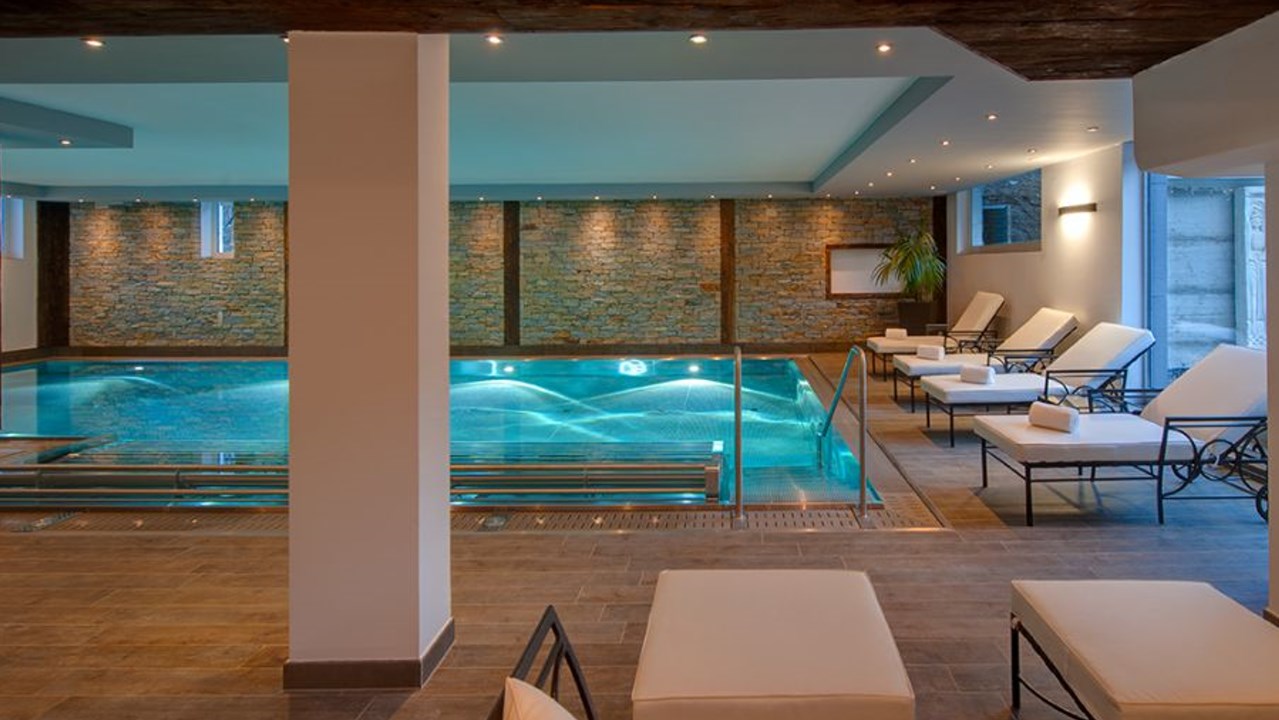 livingpool_neubau_schlosshotel-zermatt_2