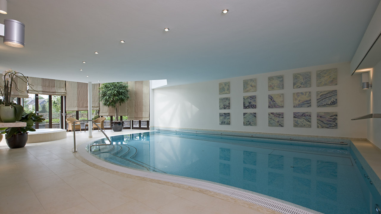 livingpool_neubau_privat_ Wasserfall_3